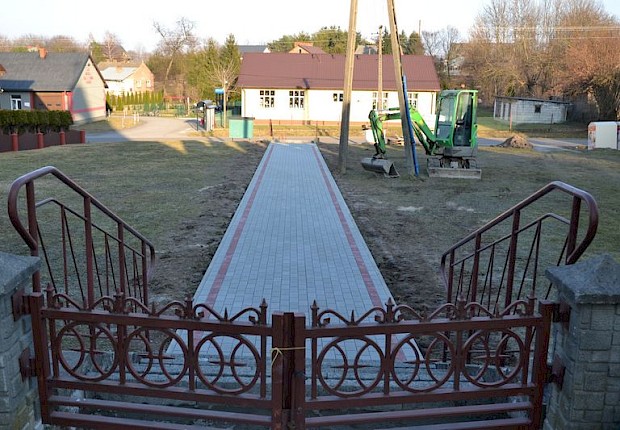 Prace przy kościele w Ożańsku (I etap)