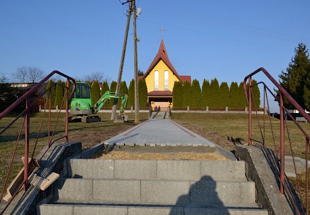 Prace przy kościele w Ożańsku (I etap)