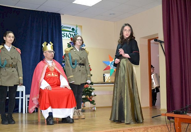 Jasełka i VIII Parafialny Przegląd Kolęd i Pastorałek