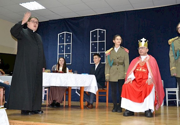 Jasełka i VIII Parafialny Przegląd Kolęd i Pastorałek