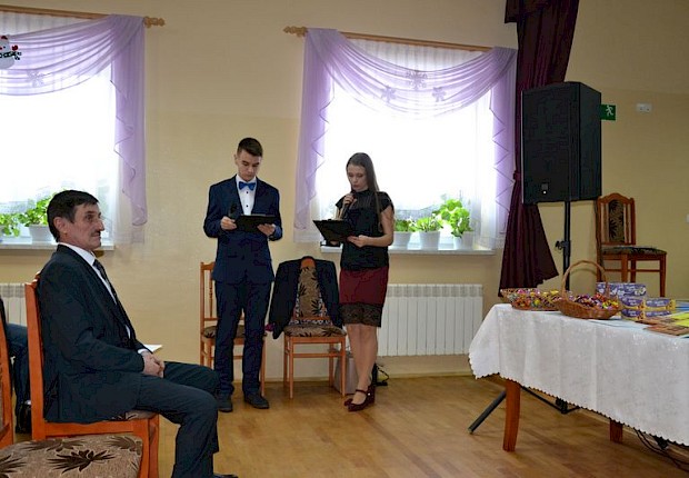 Jasełka i VIII Parafialny Przegląd Kolęd i Pastorałek