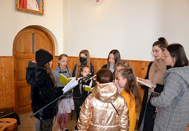 Obrzęd przyjęcia ministrant&oacute;w