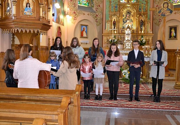 Program słowno - muzyczny ku czci św. Jana Pawła II