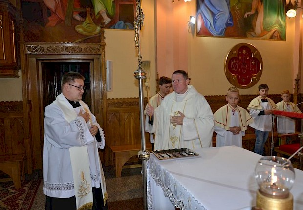 Przyjęcie do Ramu - nałożenie medalion&oacute;w