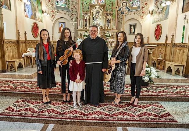 Srebrny Jubileusz Kapłaństwa Rodaka o. Grzegorza Piśko