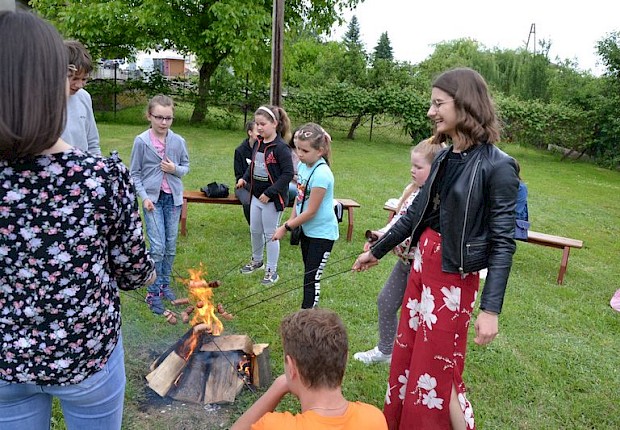 Dzień Dziecka dla liturgicznej służby ołtarza