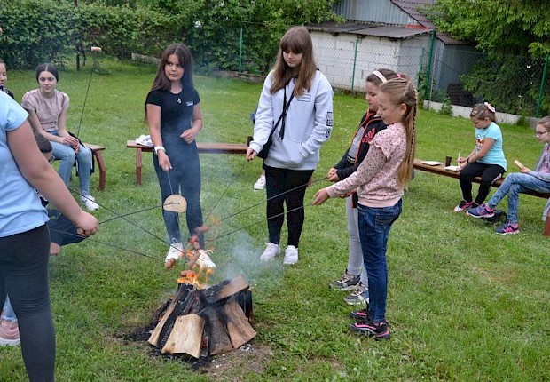 Dzień Dziecka dla liturgicznej służby ołtarza
