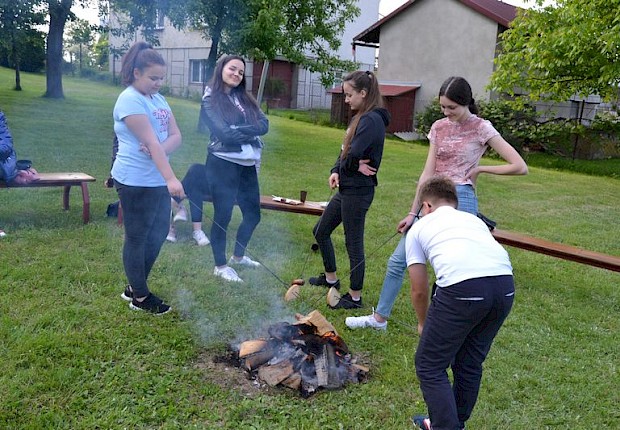Dzień Dziecka dla liturgicznej służby ołtarza