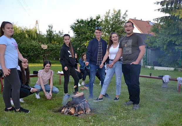 Dzień Dziecka dla liturgicznej służby ołtarza