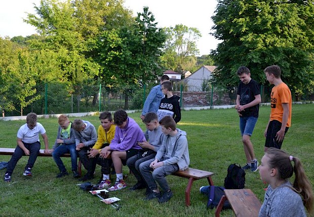Dzień Dziecka dla liturgicznej służby ołtarza