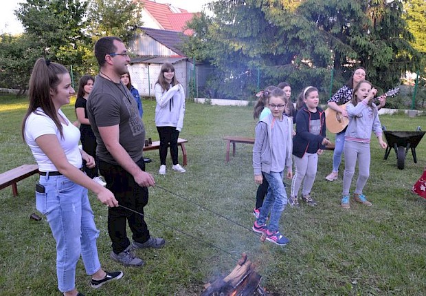 Dzień Dziecka dla liturgicznej służby ołtarza