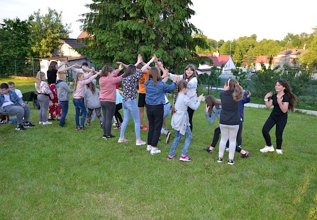 Dzień Dziecka dla liturgicznej służby ołtarza