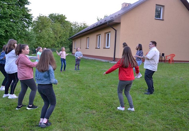 Dzień Dziecka dla liturgicznej służby ołtarza