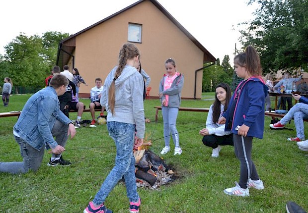 Dzień Dziecka dla liturgicznej służby ołtarza