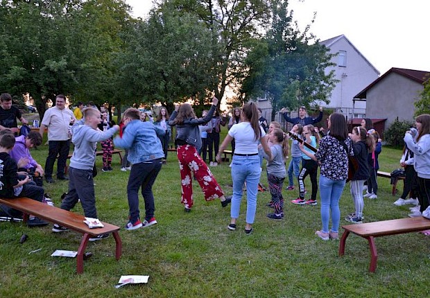 Dzień Dziecka dla liturgicznej służby ołtarza