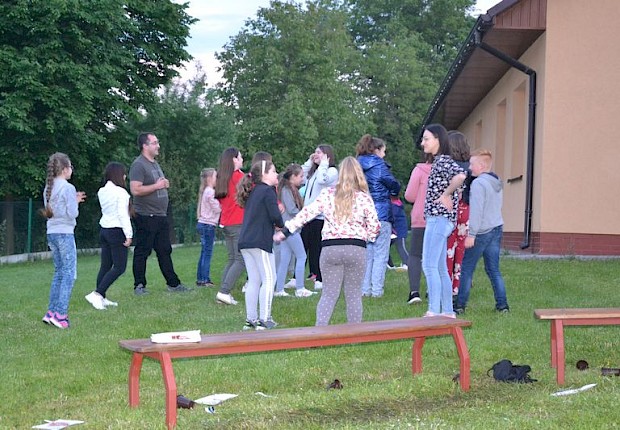 Dzień Dziecka dla liturgicznej służby ołtarza