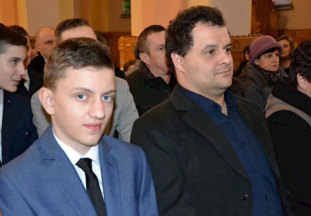 Wizytacja kanoniczna ks. bpa Stanisława Jamrozka- Msza Święta z sakramentem bierzmowania