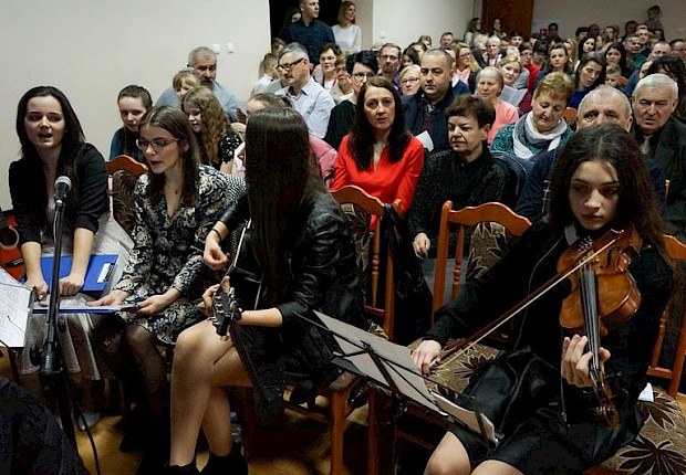 Jasełka i VII Parafialny Przegląd Kolęd i Pastorałek