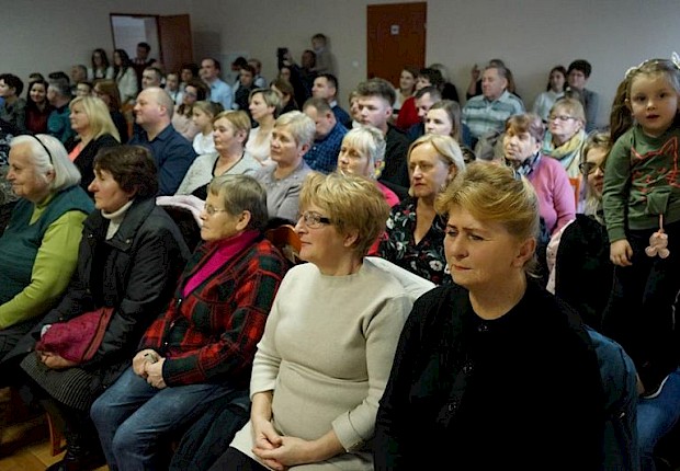 Jasełka i VII Parafialny Przegląd Kolęd i Pastorałek