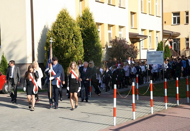 Dzień Nauczyciela i pasowanie Pierwszak&oacute;w
