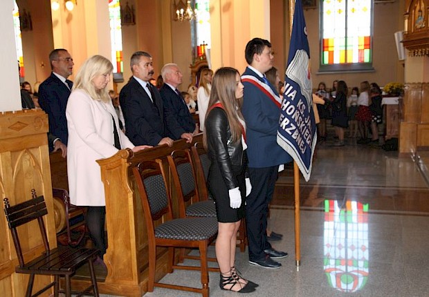 Dzień Nauczyciela i pasowanie Pierwszak&oacute;w