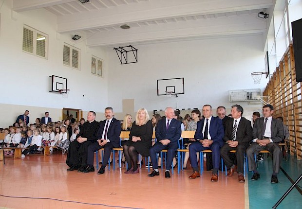 Dzień Nauczyciela i pasowanie Pierwszak&oacute;w