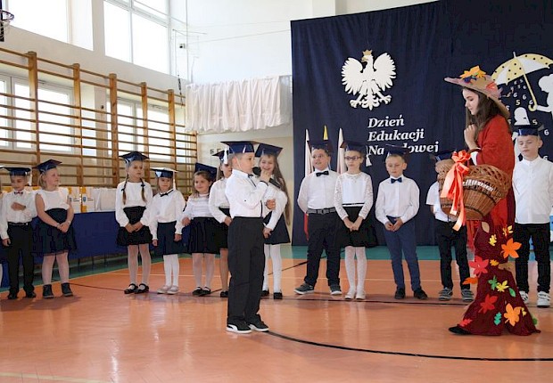 Dzień Nauczyciela i pasowanie Pierwszak&oacute;w