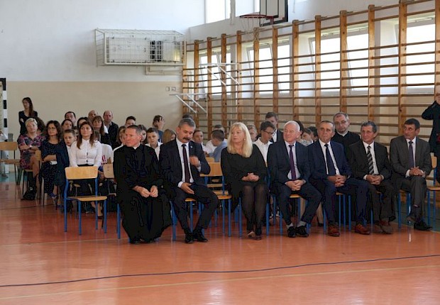 Dzień Nauczyciela i pasowanie Pierwszak&oacute;w