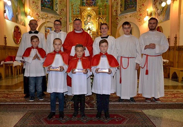 Przyjęcie kandydat&oacute;w do posługi ministranta