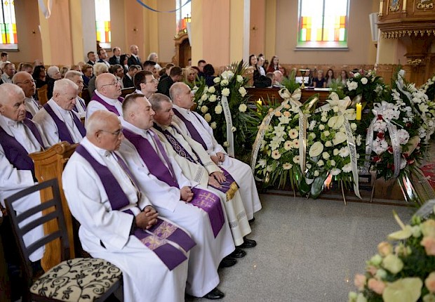 Pogrzeb śp. ks. kan. Henryka Stopy