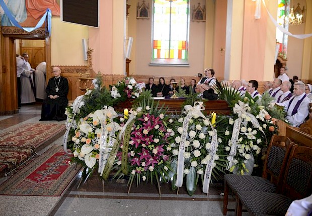 Pogrzeb śp. ks. kan. Henryka Stopy