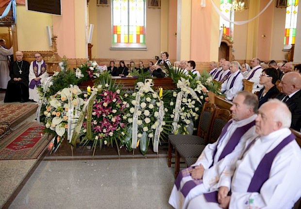 Pogrzeb śp. ks. kan. Henryka Stopy