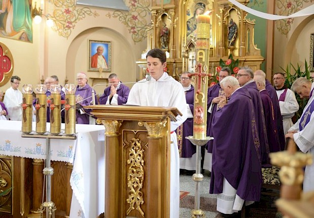 Pogrzeb śp. ks. kan. Henryka Stopy