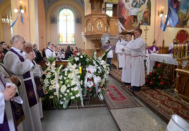Pogrzeb śp. ks. kan. Henryka Stopy