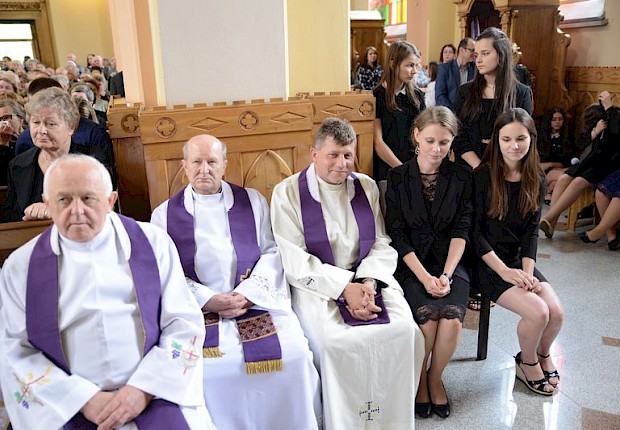 Pogrzeb śp. ks. kan. Henryka Stopy