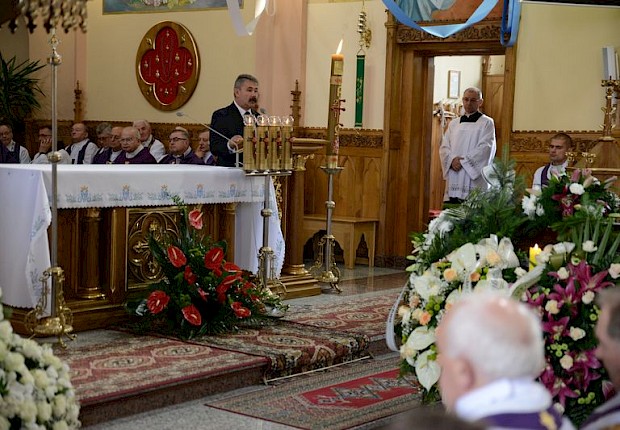 Pogrzeb śp. ks. kan. Henryka Stopy