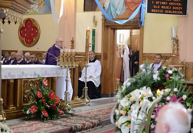 Pogrzeb śp. ks. kan. Henryka Stopy