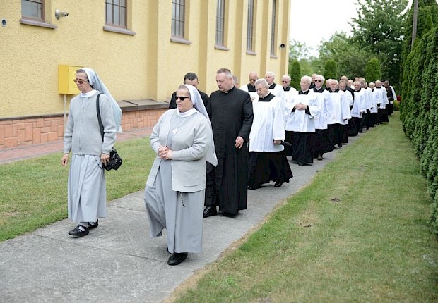 Pogrzeb śp. ks. kan. Henryka Stopy