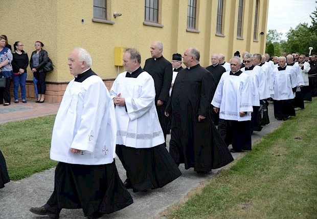 Pogrzeb śp. ks. kan. Henryka Stopy