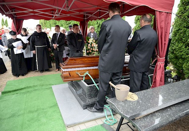 Pogrzeb śp. ks. kan. Henryka Stopy