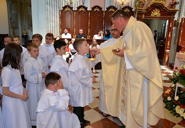 Dziękczynna Pielgrzymka Dzieci Komunijnych