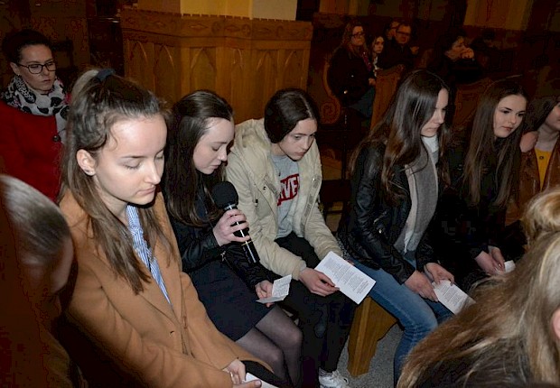 Adoracja Najświętszego Sakramentu i Liturgia Męki Pańskiej