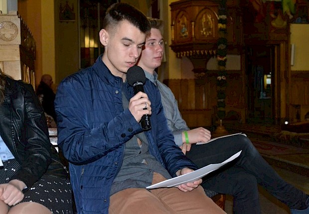 Adoracja Najświętszego Sakramentu i Liturgia Męki Pańskiej