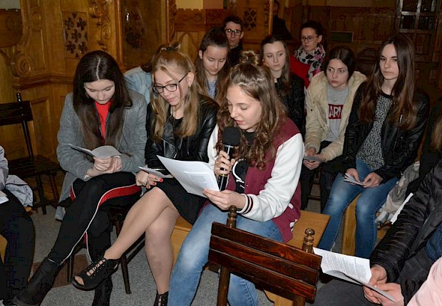 Adoracja Najświętszego Sakramentu i Liturgia Męki Pańskiej