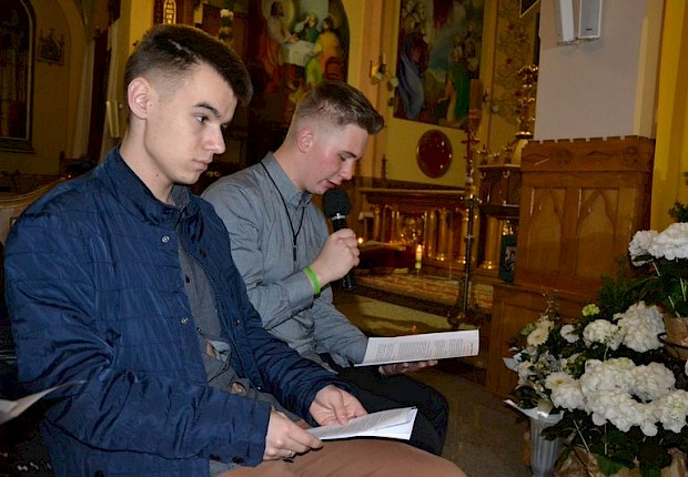 Adoracja Najświętszego Sakramentu i Liturgia Męki Pańskiej