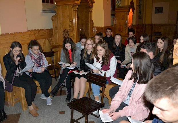 Adoracja Najświętszego Sakramentu i Liturgia Męki Pańskiej