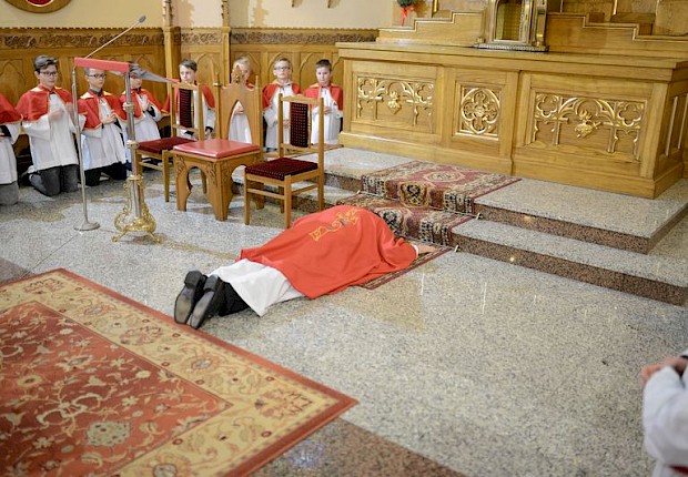 Adoracja Najświętszego Sakramentu i Liturgia Męki Pańskiej