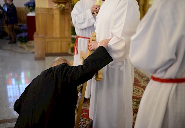Adoracja Najświętszego Sakramentu i Liturgia Męki Pańskiej