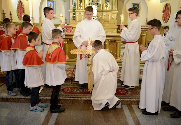 Adoracja Najświętszego Sakramentu i Liturgia Męki Pańskiej