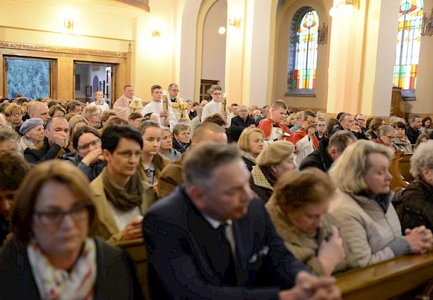 Adoracja Najświętszego Sakramentu i Liturgia Męki Pańskiej